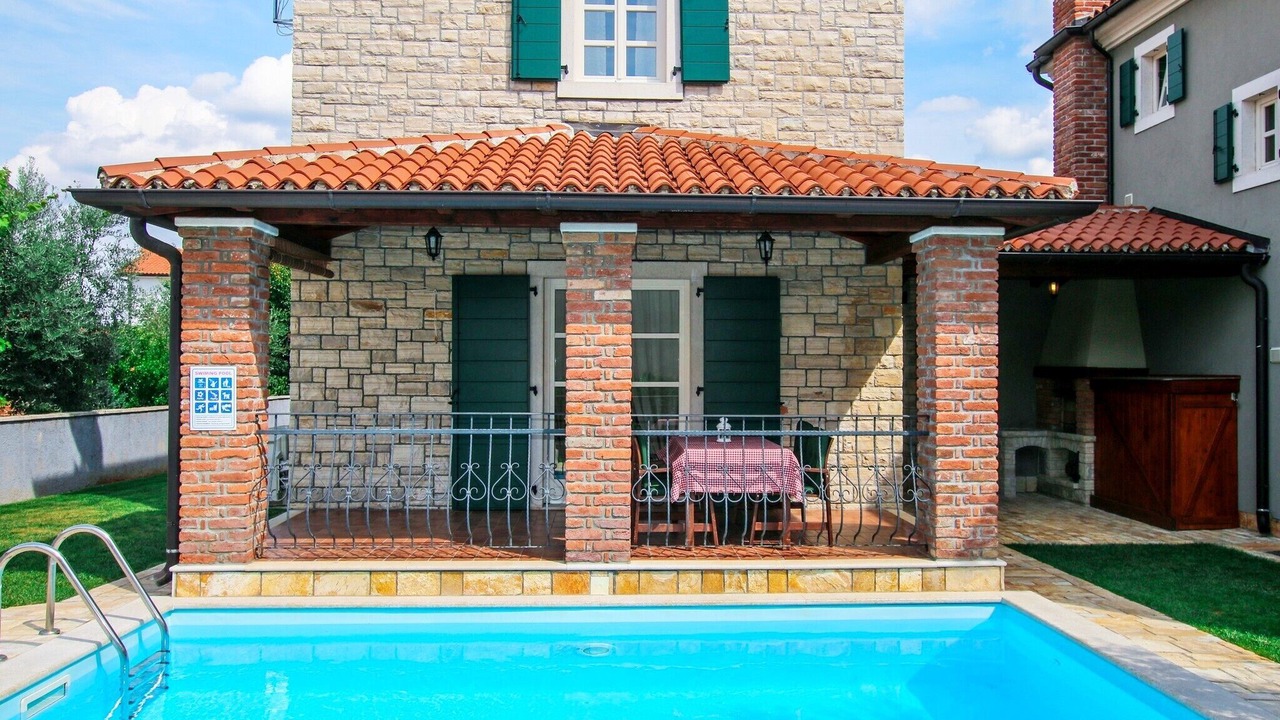 Photo of Outdoor in Buici