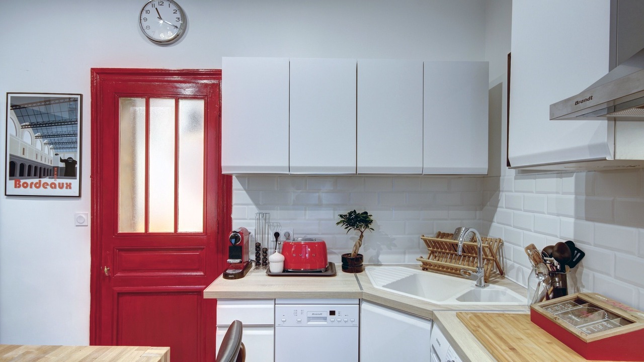 Photo of Kitchen in Hotel de Ville - Quinconces