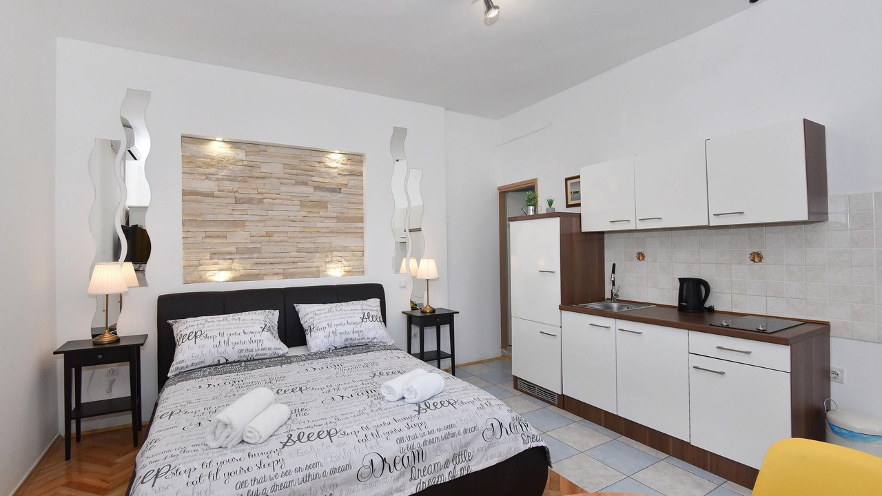 Photo of Bedroom in Sukosan