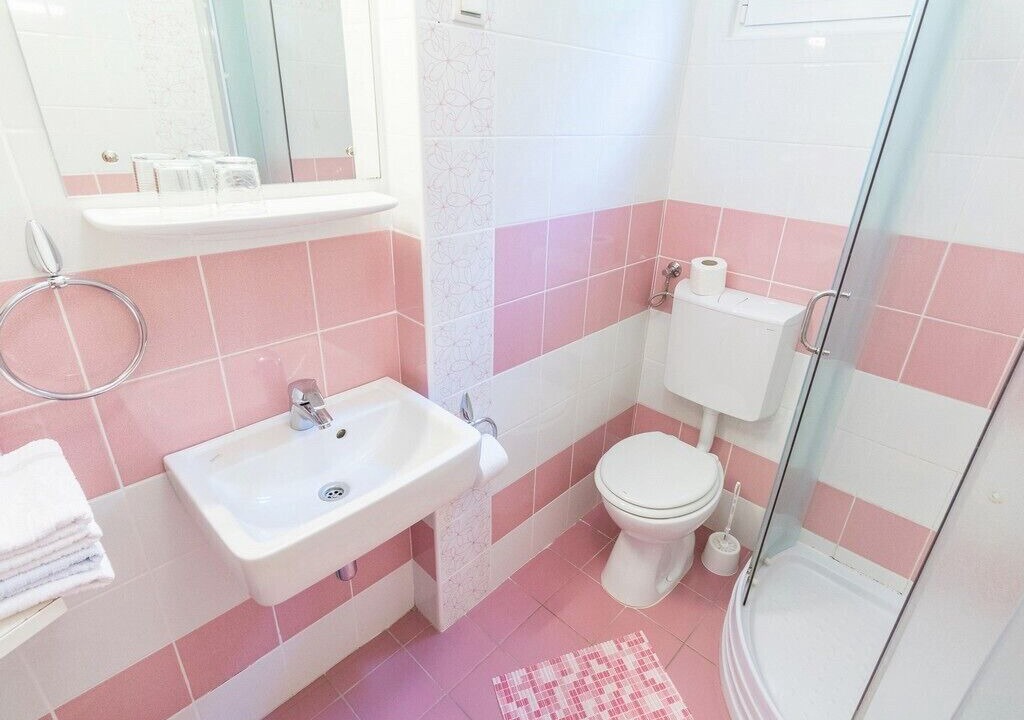 Photo of Bathroom in Baska