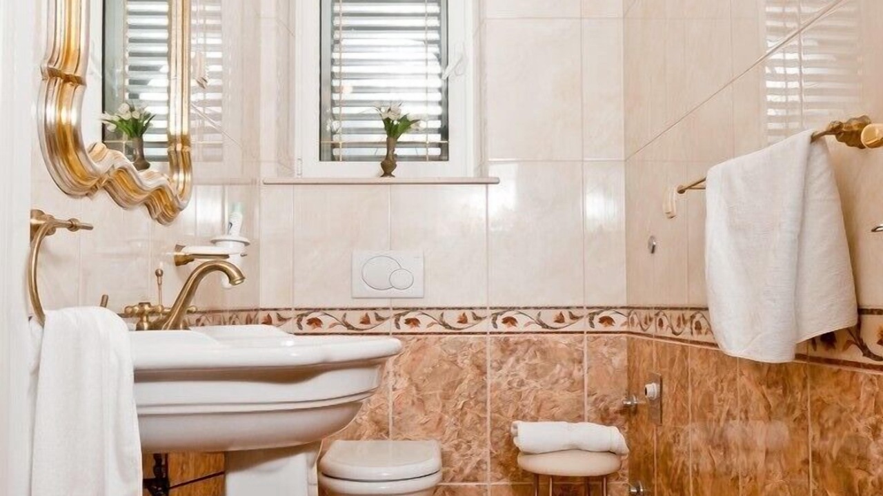 Photo of Bathroom in Sumartin