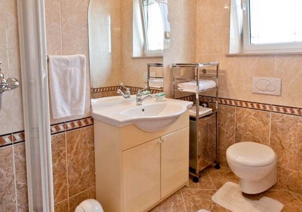 Photo of Bathroom in Sumartin