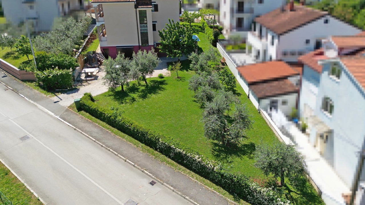 Photo of Outdoor in Spadici