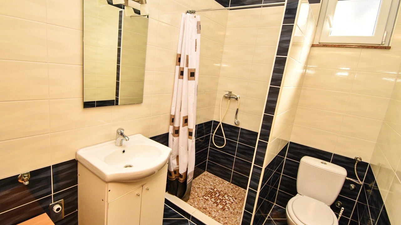 Photo of Bathroom in Vir