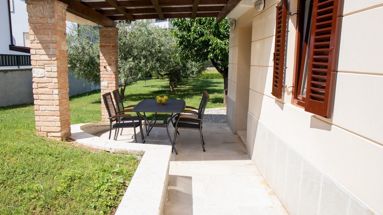 Photo of Outdoor in Spadici