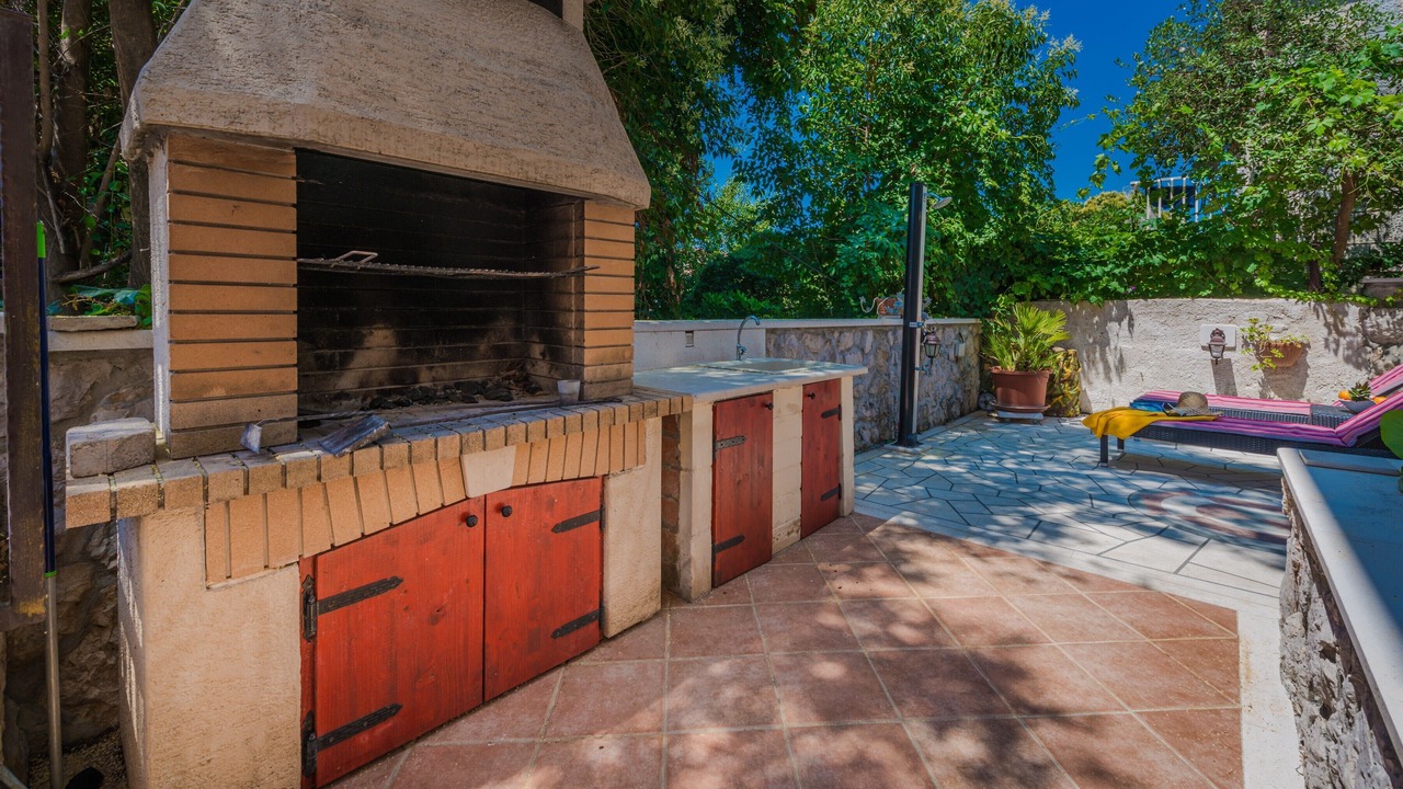 Photo of Patio Balcony in Gornji Kono