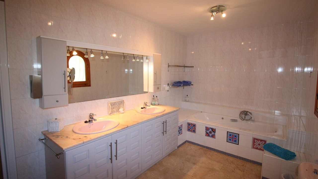 Photo of Bathroom in Denia