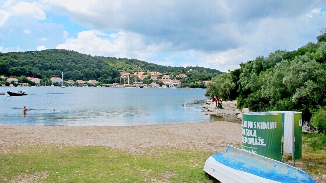 Photo of Others in Cove Tri Zala (Zrnovo)