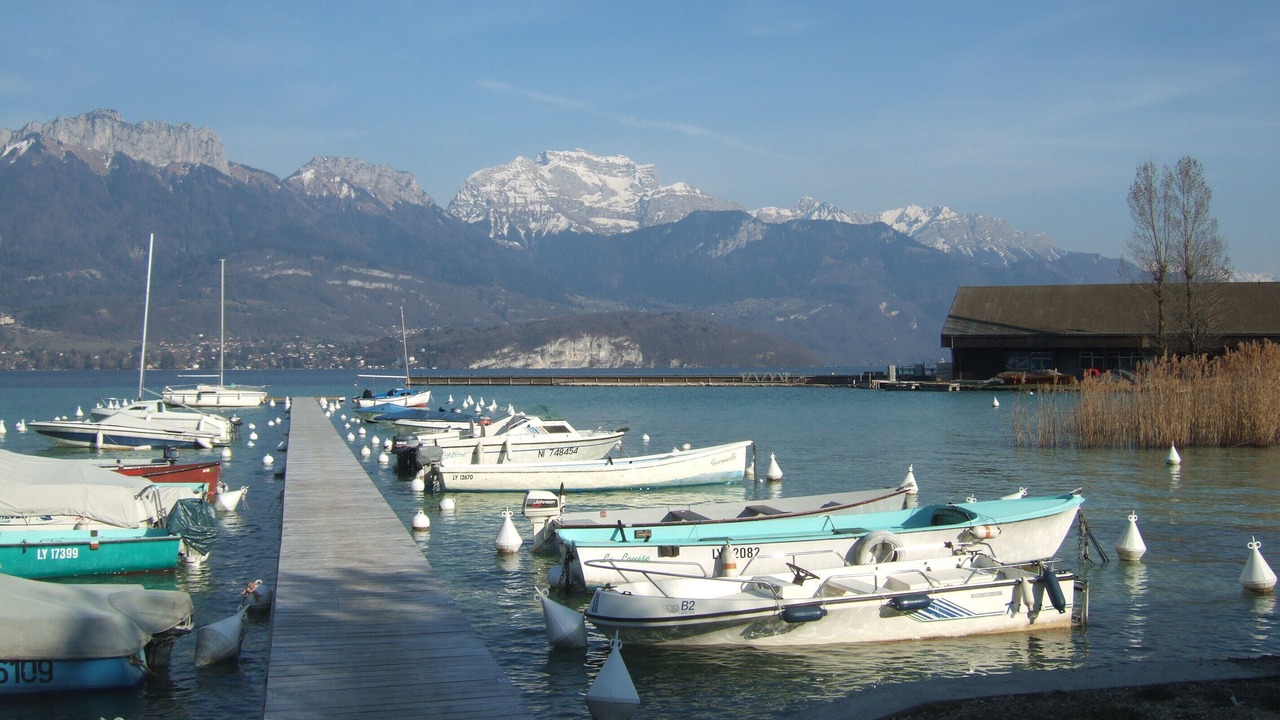 Photo of Others in Cessenaz