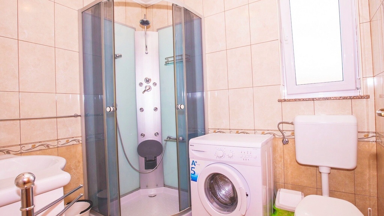 Photo of Bathroom in Lopar