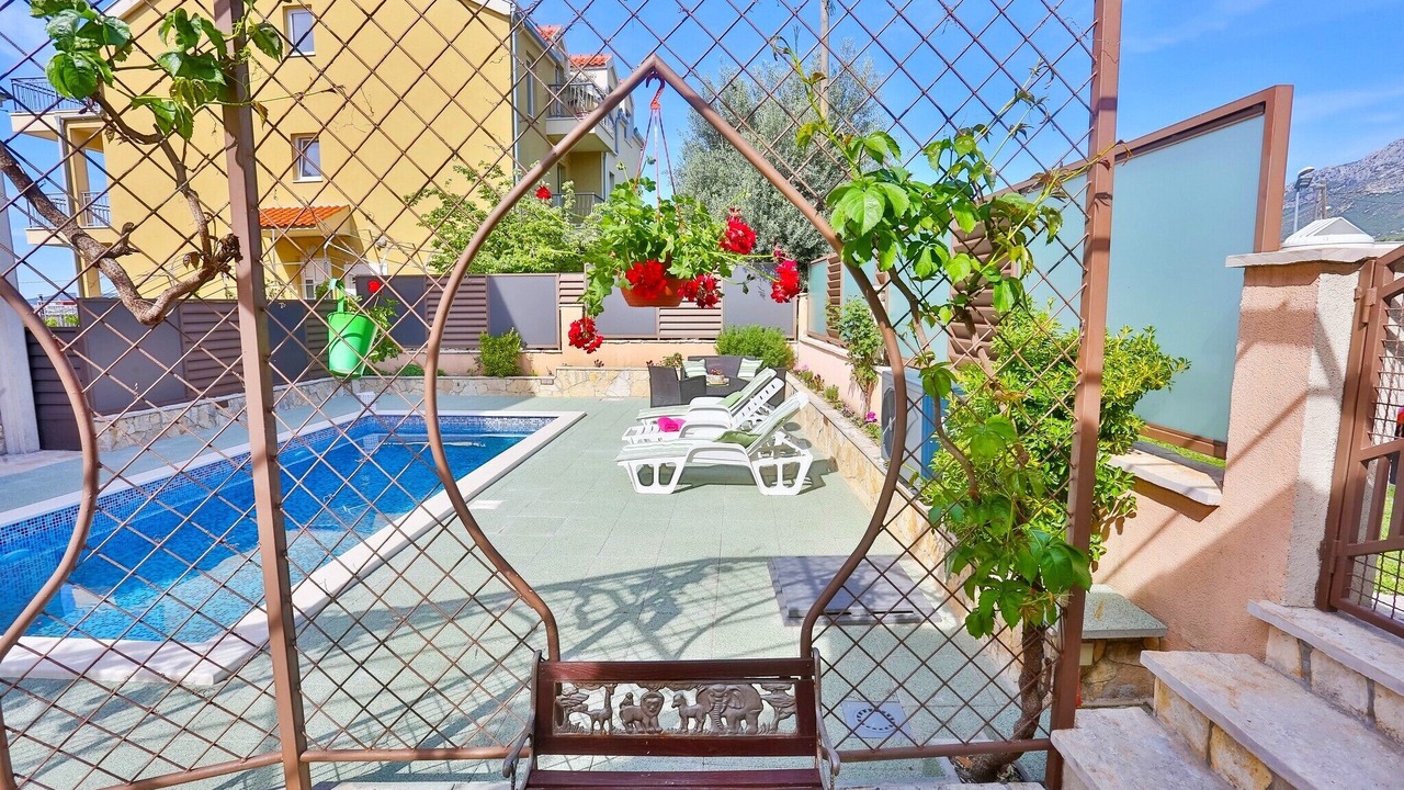 Photo of Outdoor in Solin