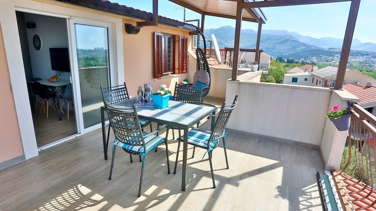 Photo of Outdoor in Solin
