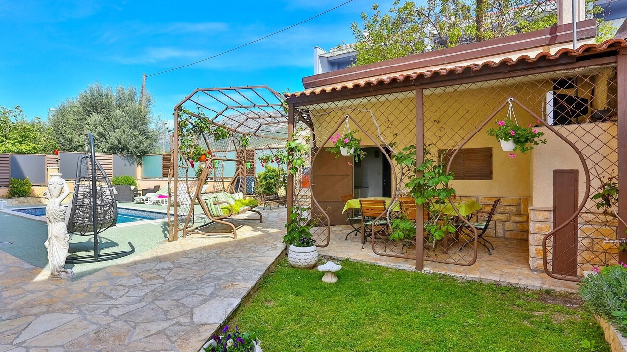 Photo of Outdoor in Solin