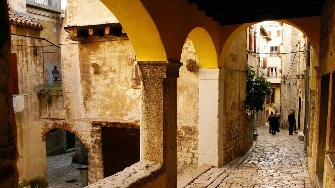 Photo of Others in Borik