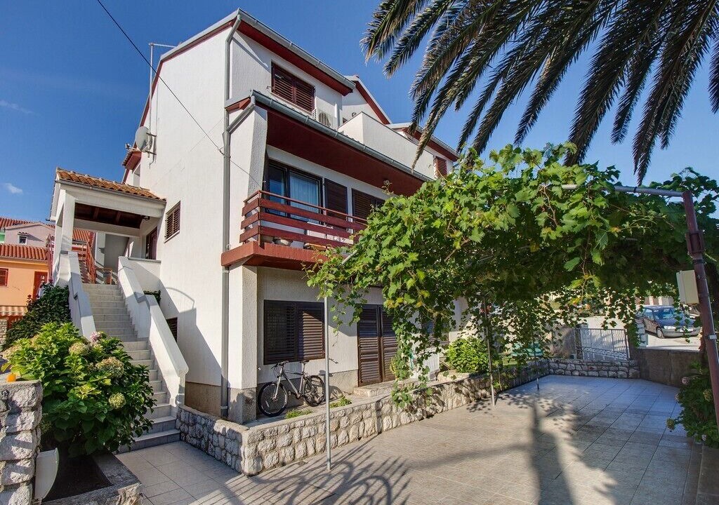 Photo of Outdoor in Cove Murtar