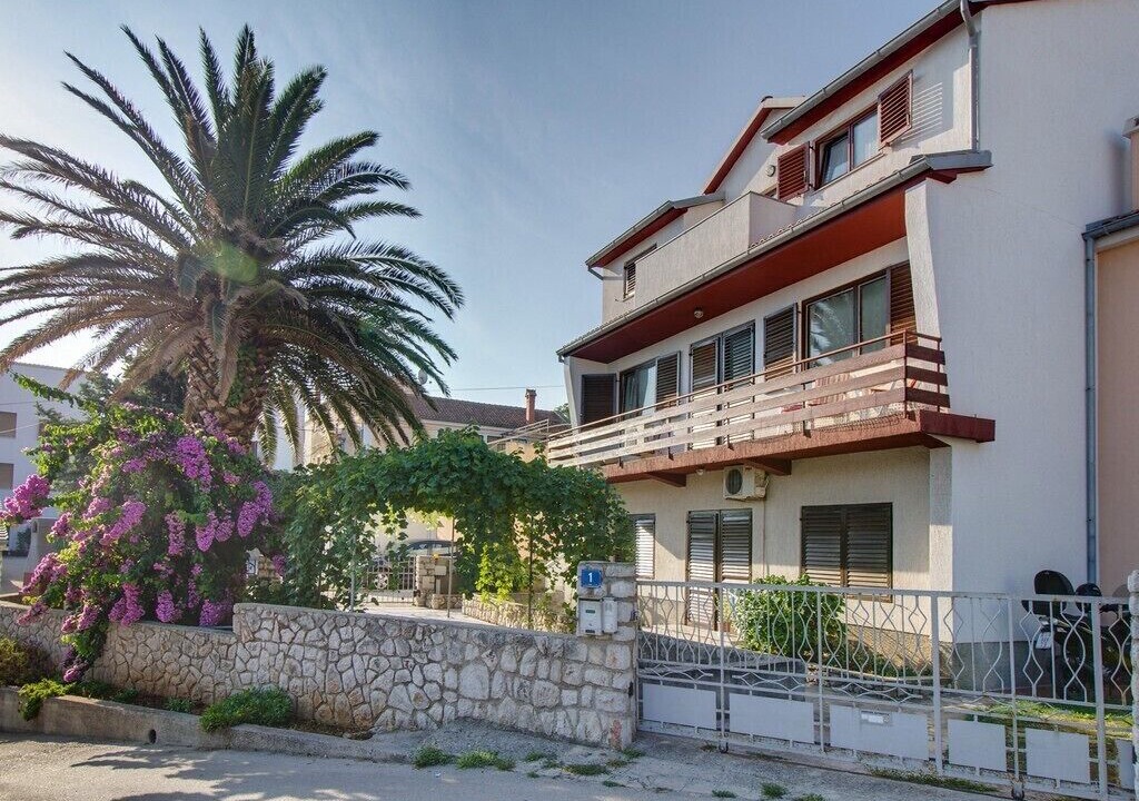 Photo of Outdoor in Cove Murtar