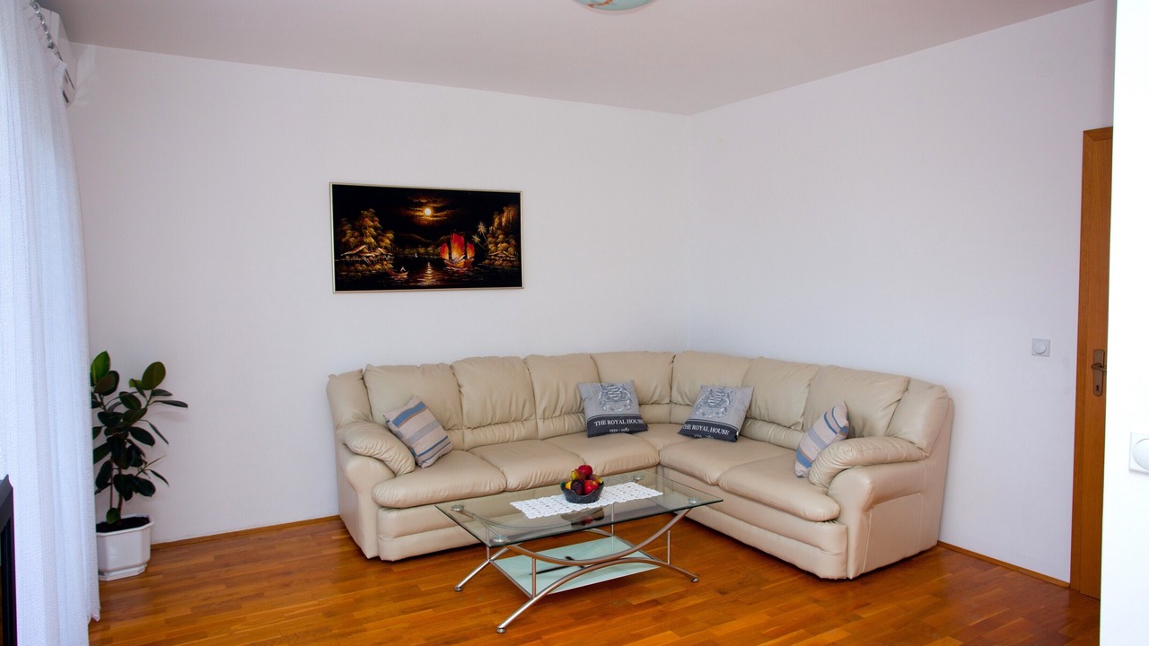 Photo of Livingroom in Banjol