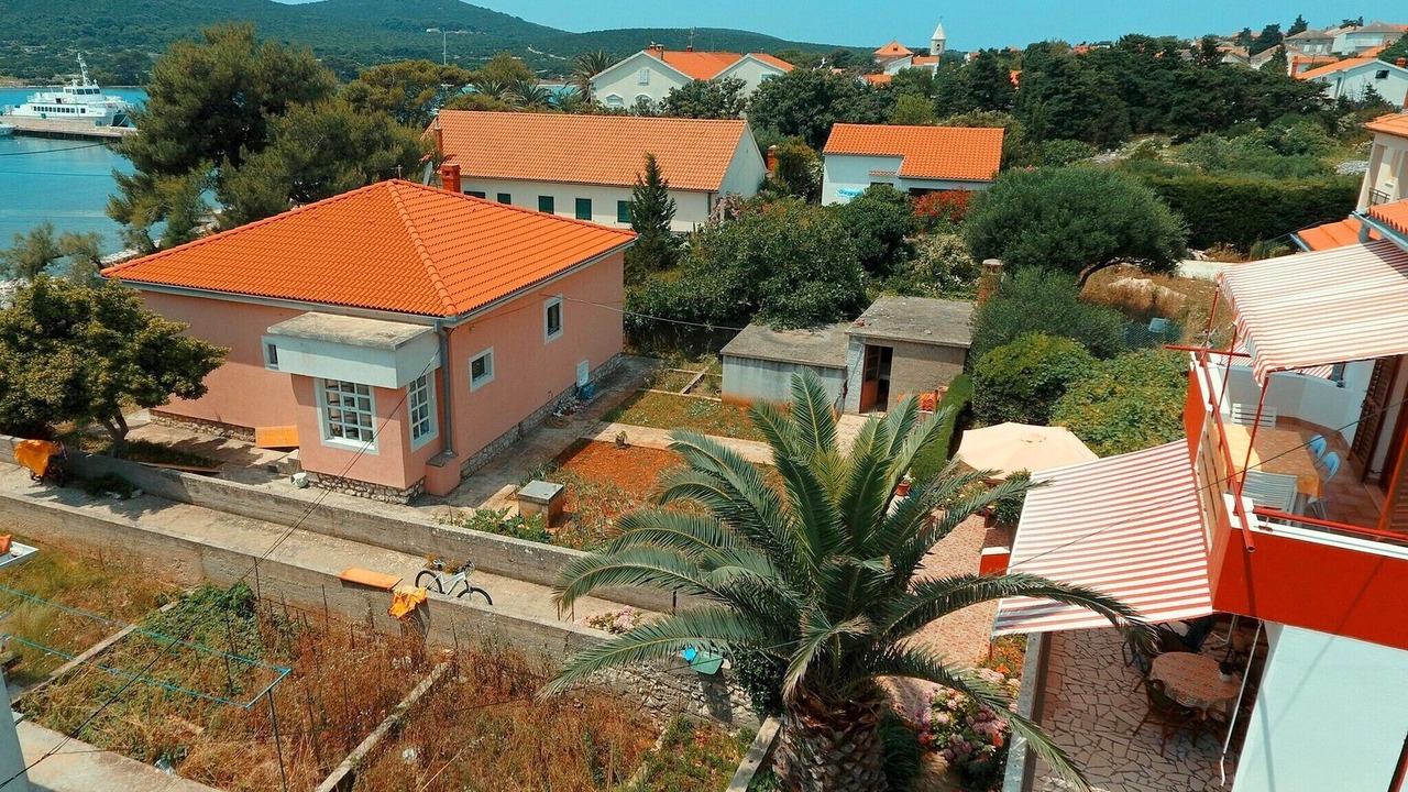 Photo of Outdoor in Ist