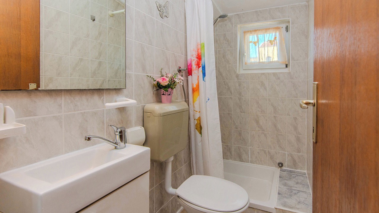 Photo of Bathroom in Nin