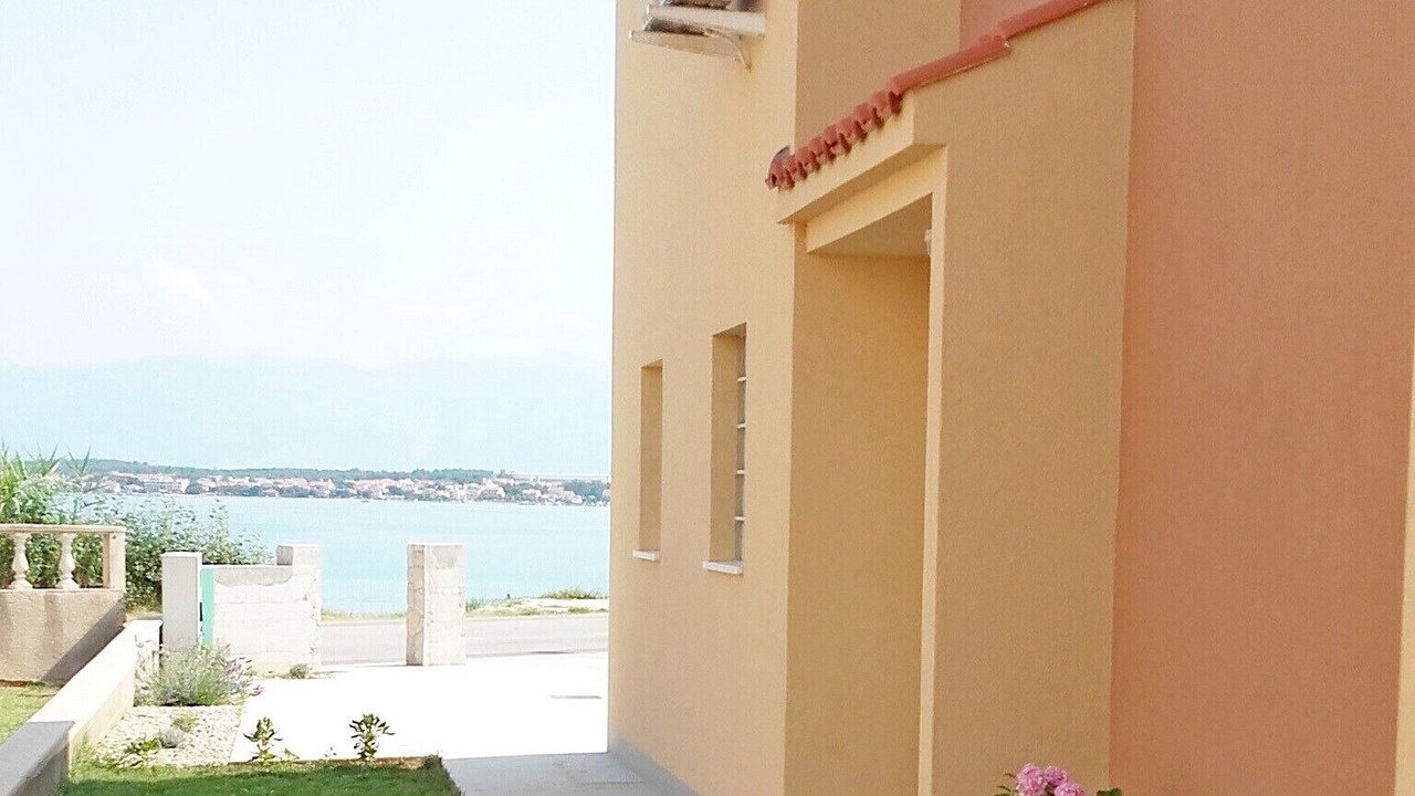 Photo of Outdoor in Nin
