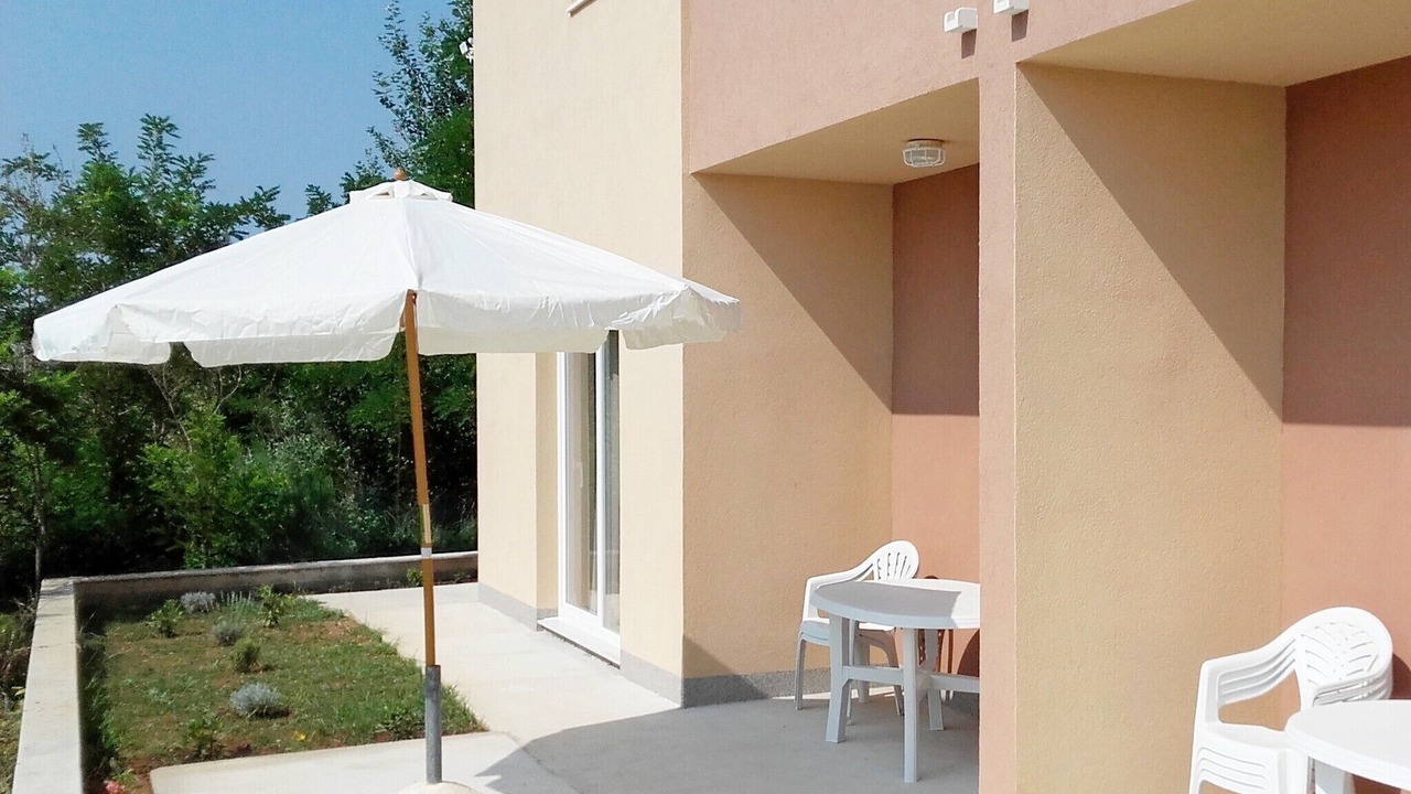 Photo of Outdoor in Nin