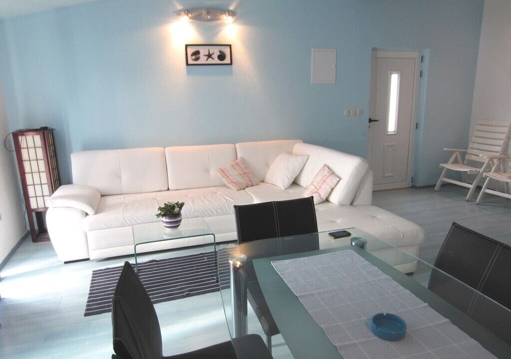 Photo of Livingroom in Okrug Donji