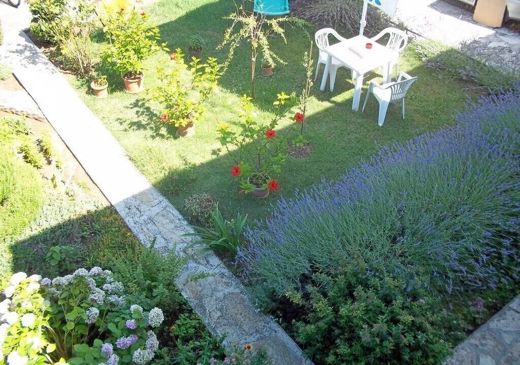 Photo of Outdoor in Petrcane