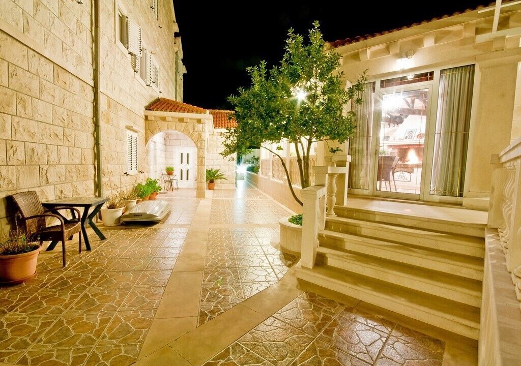 Photo of Patio Balcony in Sumartin
