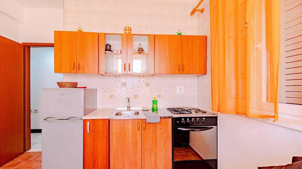 Photo of Kitchen in Cove Tri Zala (Zrnovo)