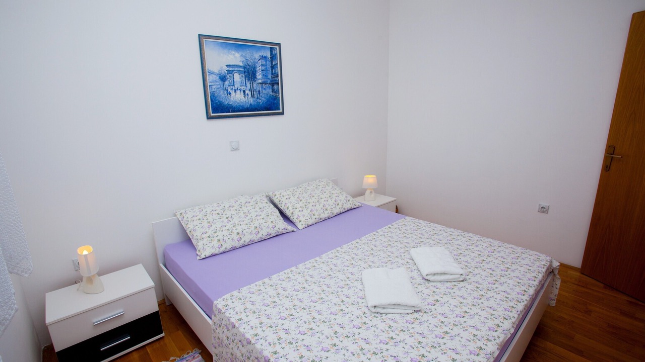 Photo of Bedroom in Banjol