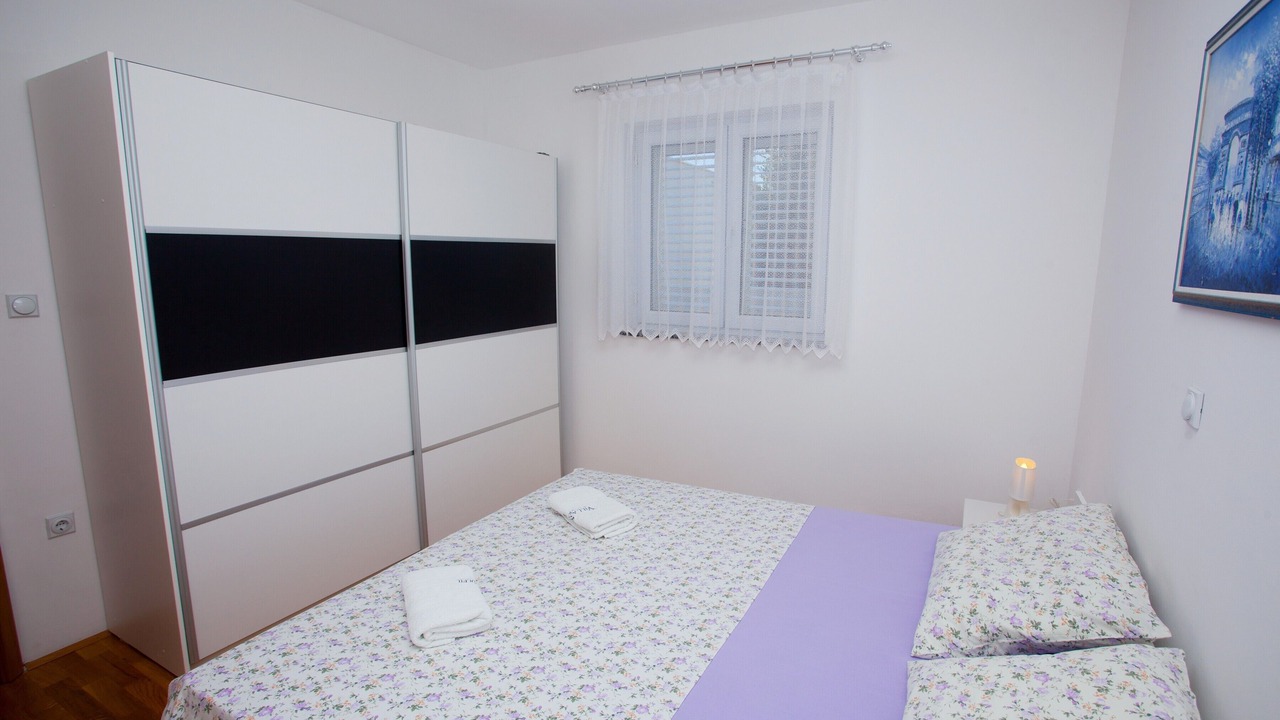 Photo of Bedroom in Banjol