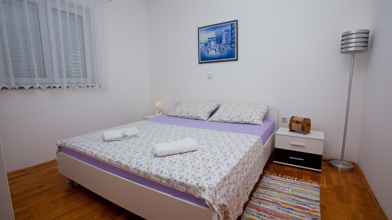 Photo of Bedroom in Banjol