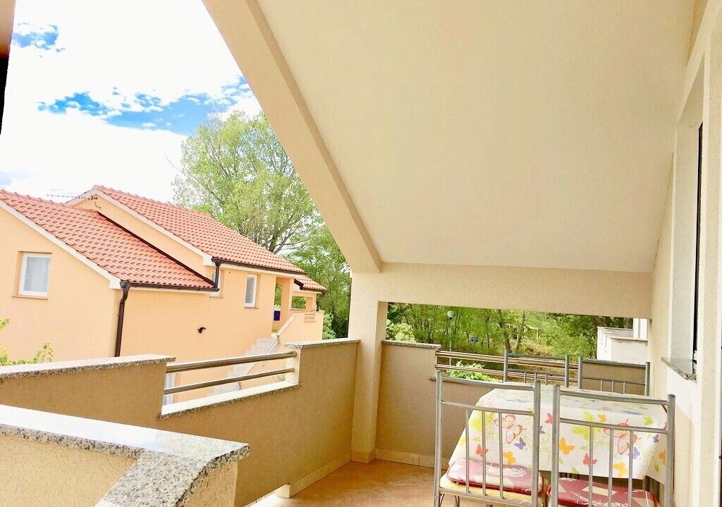 Photo of Outdoor in Nin
