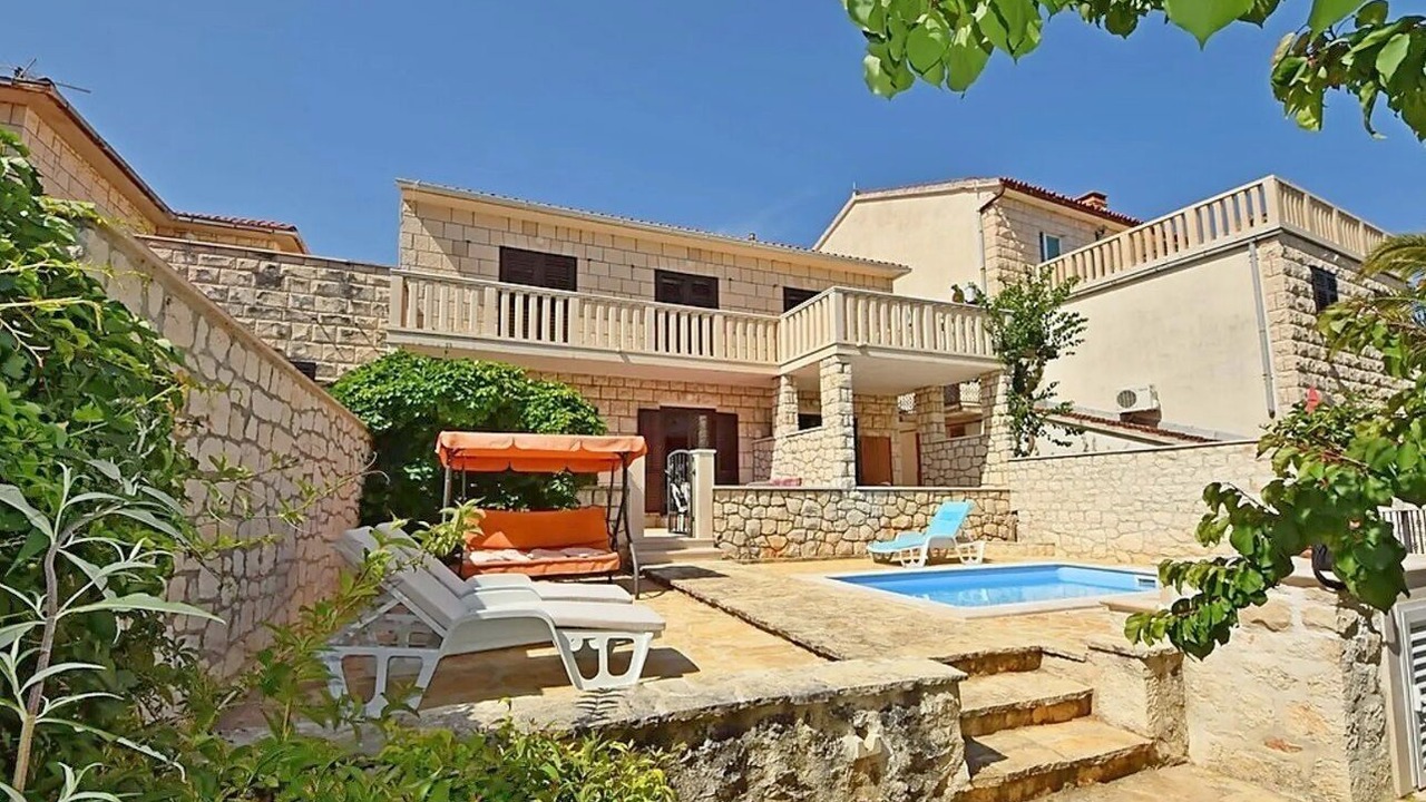 Photo of Patio Balcony in Supetar