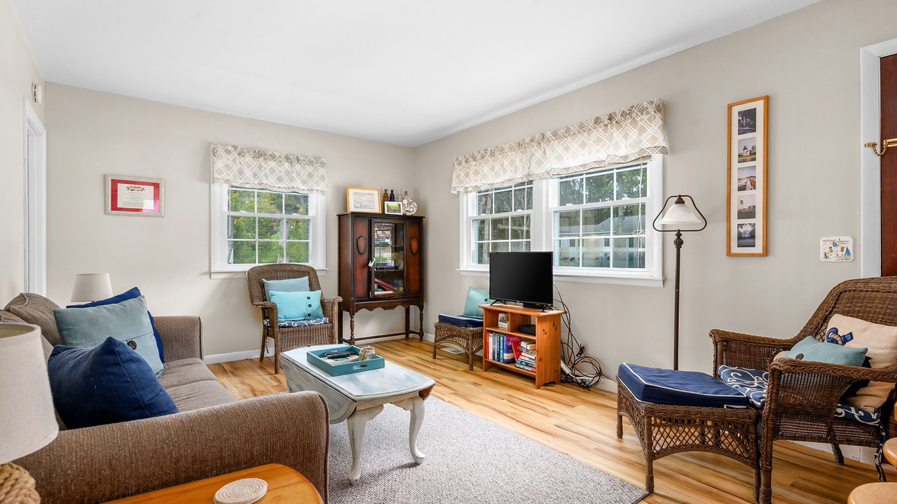 Photo of Livingroom in Barnstable