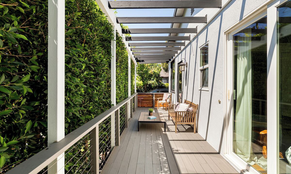Photo of Patio Balcony in Carlson Park