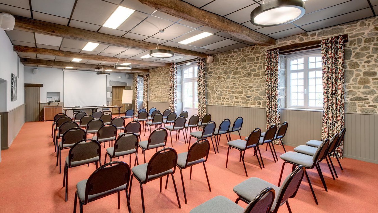 Photo of Others in Epiniac