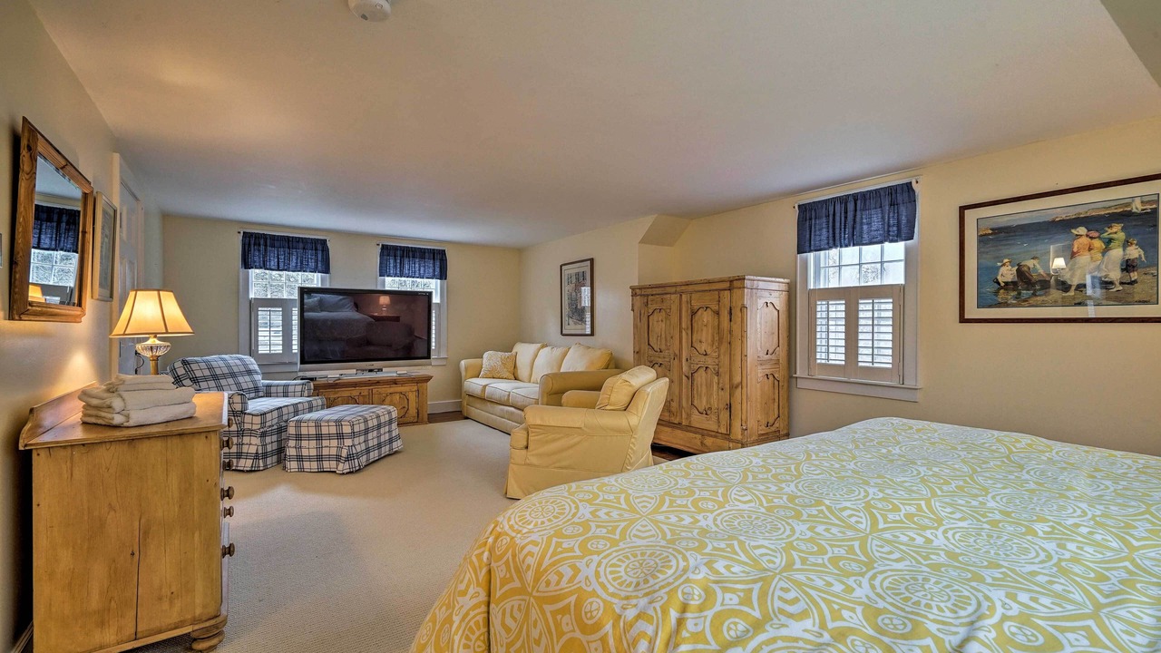 Photo of Bedroom in East Orleans