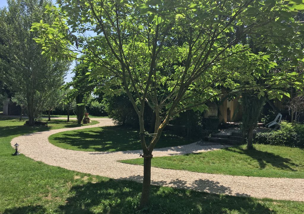 Photo of Outdoor in Loriol-du-Comtat