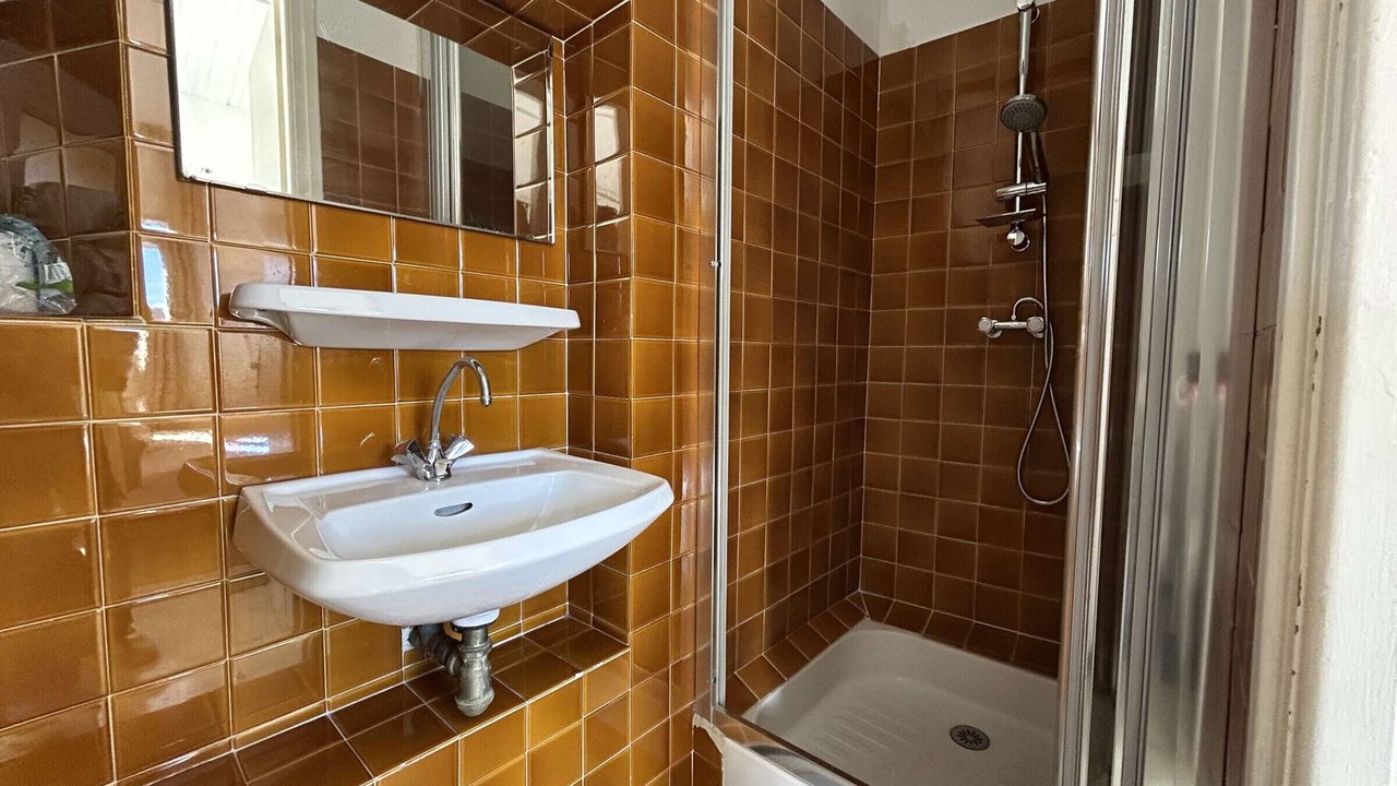 Photo of Bathroom in Port-Vendres