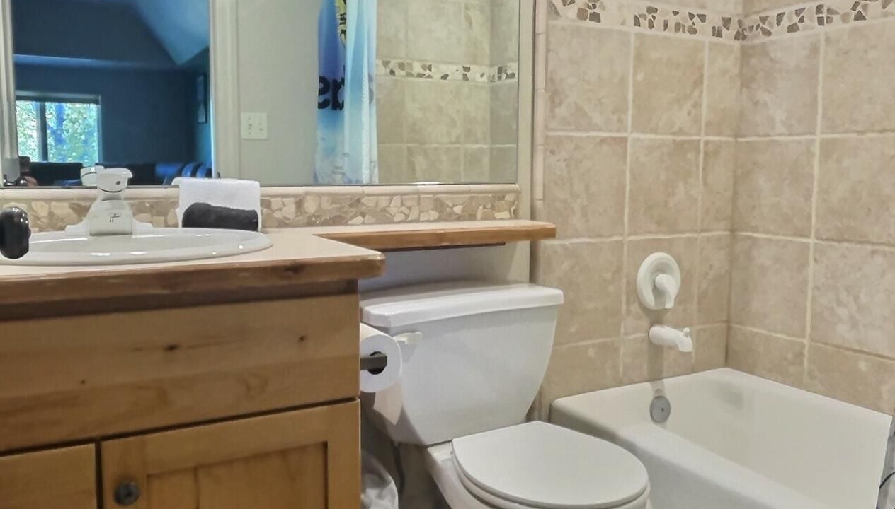 Photo of Bathroom in Eden