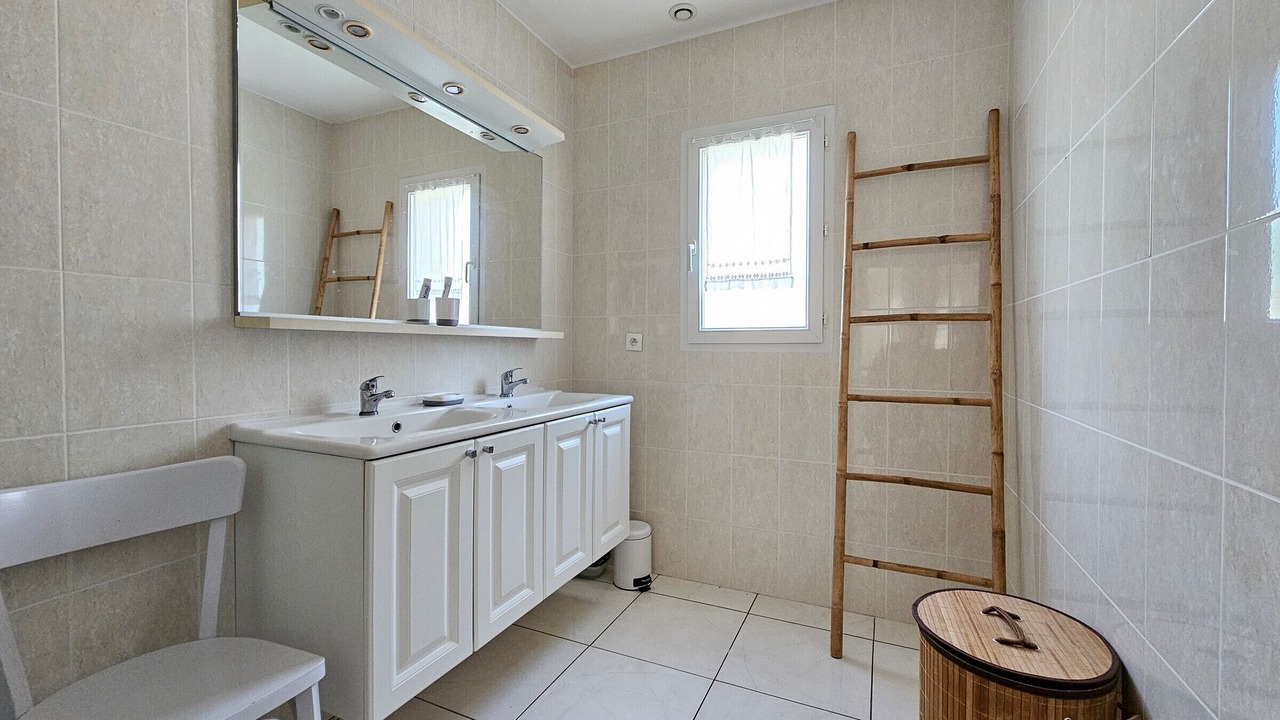 Photo of Bathroom in La Faute-sur-Mer