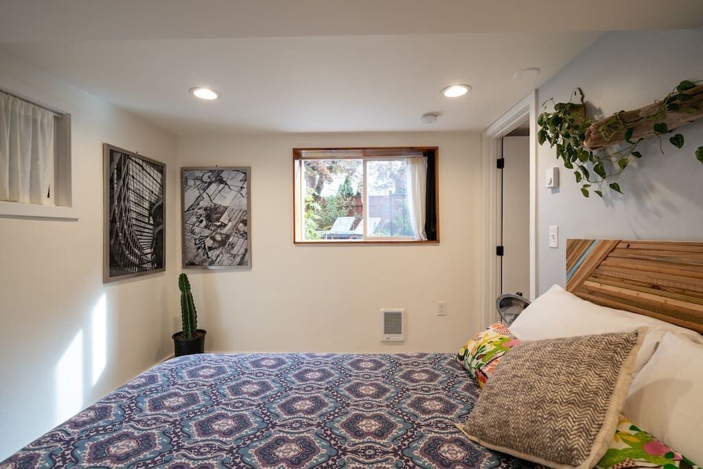 Photo of Bedroom in Woodlawn