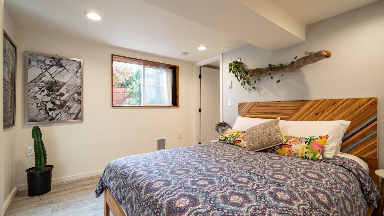 Photo of Bedroom in Woodlawn