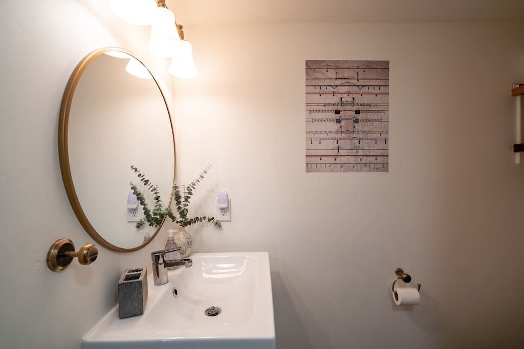 Photo of Bathroom in Woodlawn