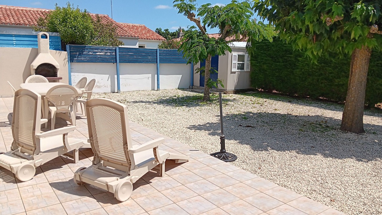 Photo of Outdoor in Grues