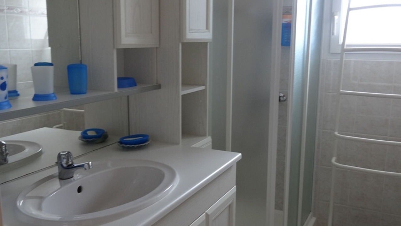 Photo of Bathroom in Grues