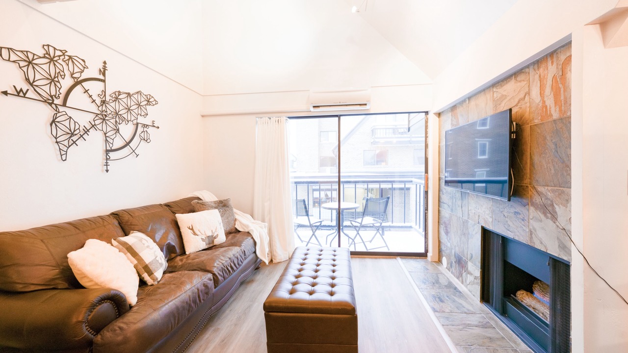 Photo of Livingroom in North Park City