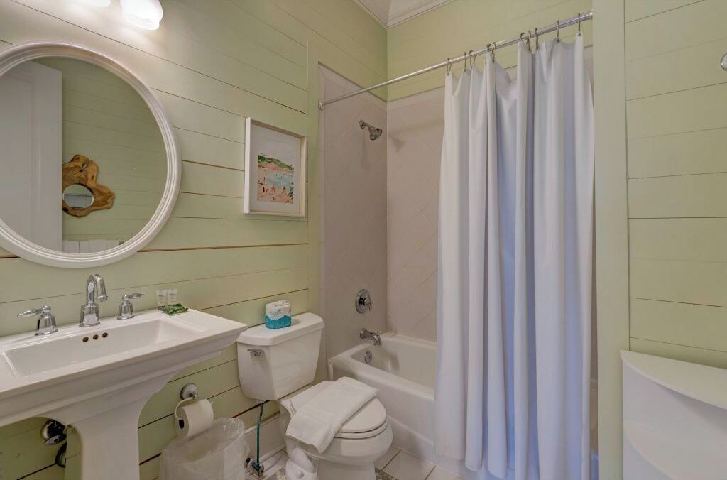 Photo of Bathroom in Isle of Palms