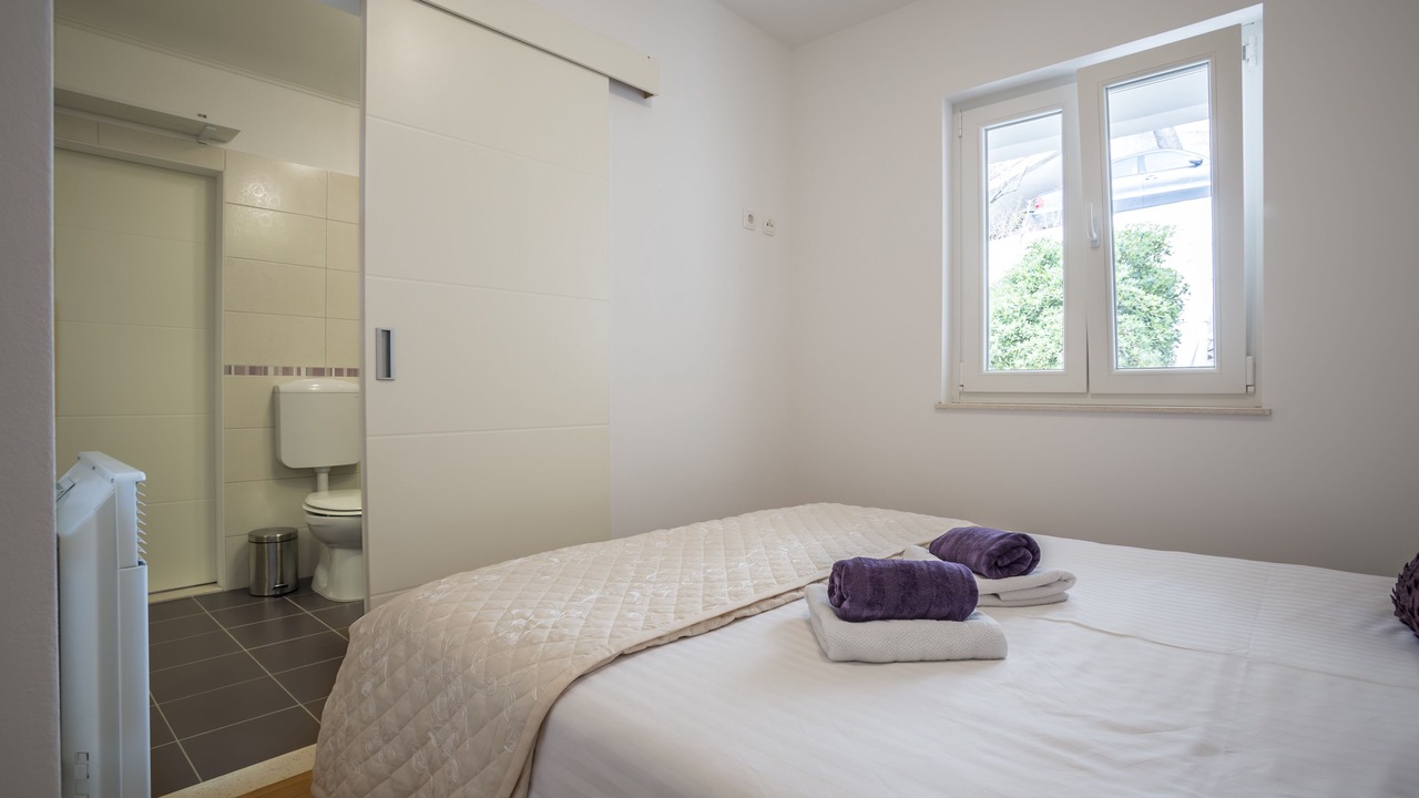 Photo of Bedroom in Mimice